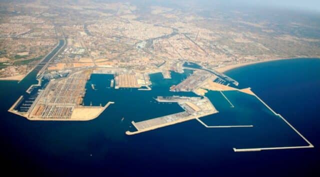 Tres puertos españoles