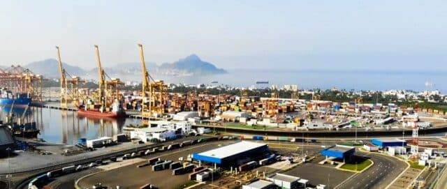 congestión en el puerto de Manzanillo