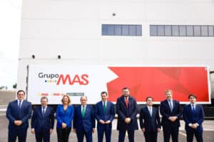 Grupo MAS- Juanma Moreno inaugura su moderno centro logístico en Guillena1