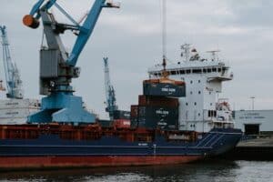 Precios del transporte marítimo entre Asia y Europa llevan varias semanas a la baja
