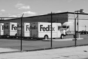 FedEx Europa recortará hasta 2 mil empleos para reducir costos