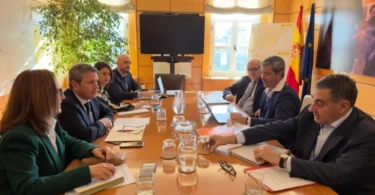 mesa de diálogo con los transportistas