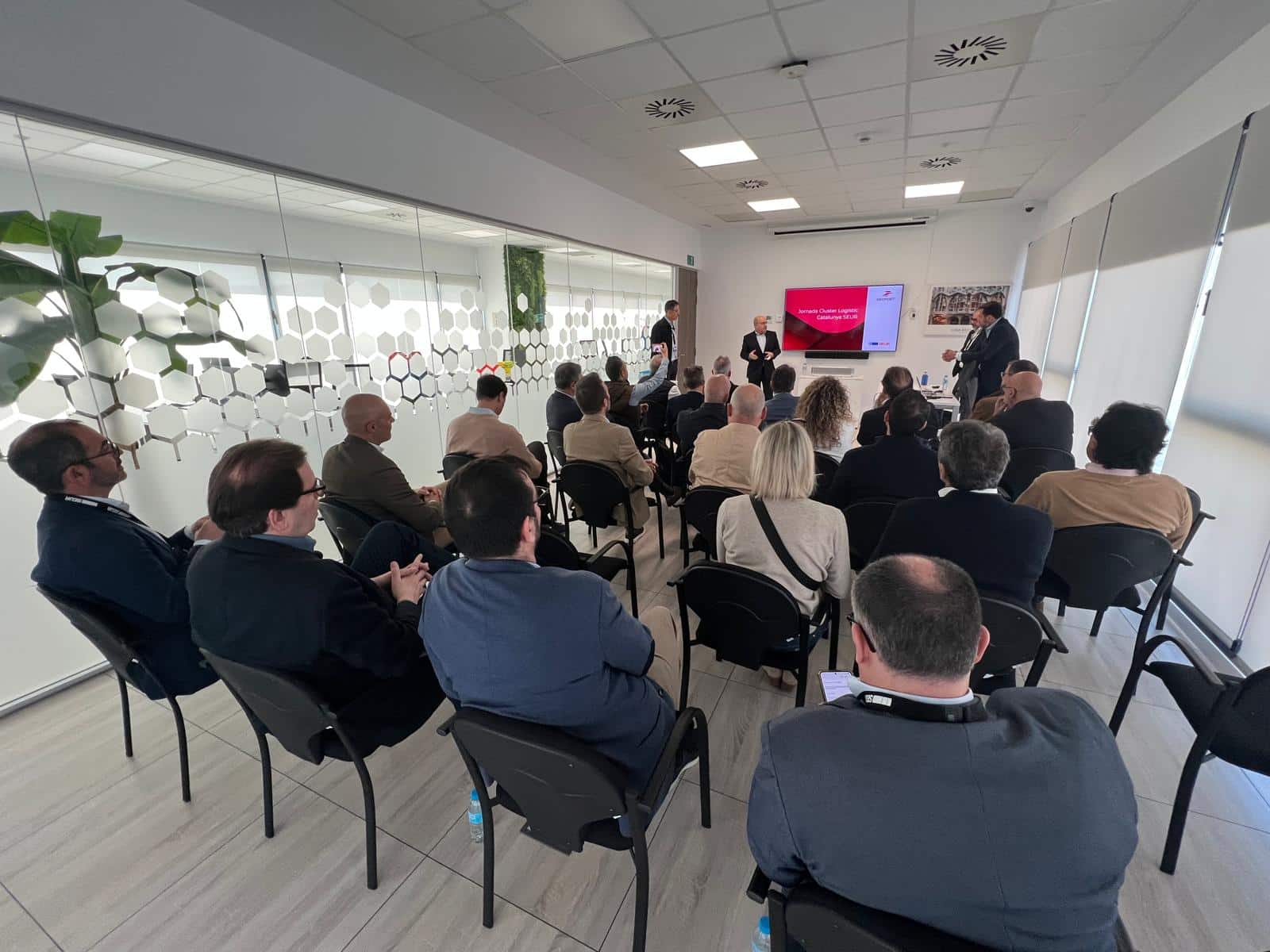 visita cluster plataforma SEUR 1