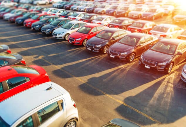 La falta de planificación encarece hasta un 30% el traslado de vehículos